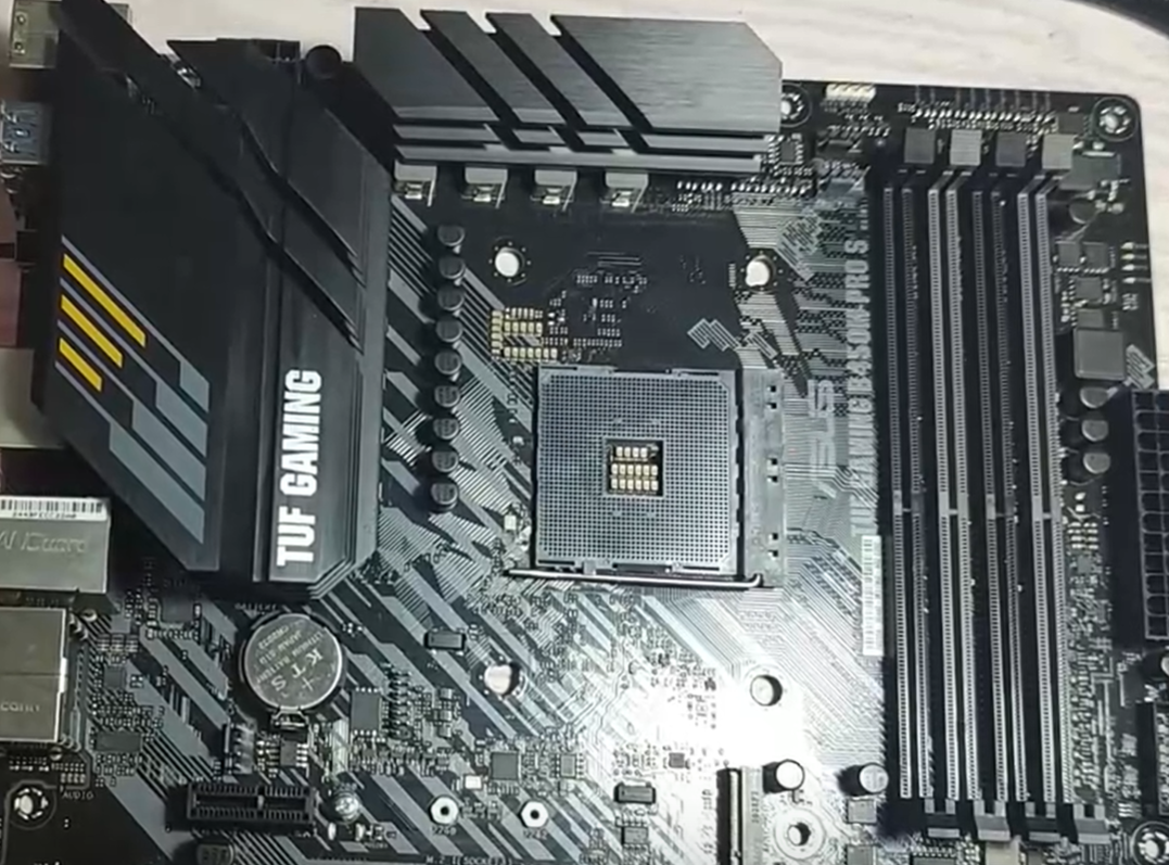 成都蘋果A1706開不了機屏幕不顯示維修案例 技術資訊 第1張-成都十五維修